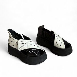 PAPUCEI Rya SS21 Platform Sandals